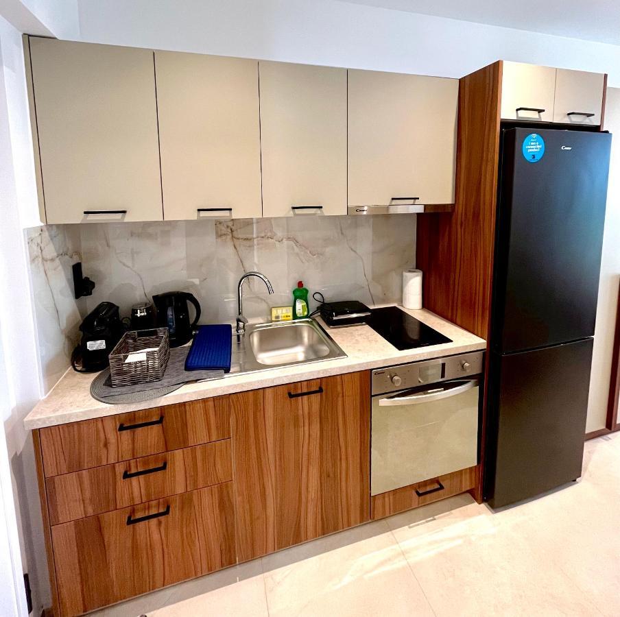City Hill Luxury Apartments อิโออันนินา ภายนอก รูปภาพ