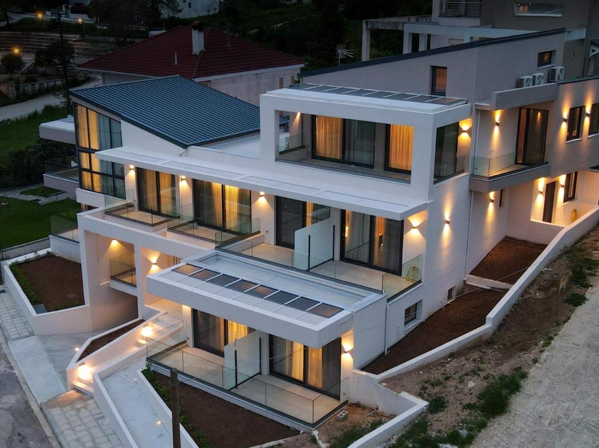 City Hill Luxury Apartments อิโออันนินา ภายนอก รูปภาพ